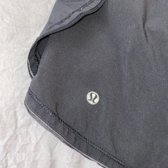black lululemon shorts - Picture 3 of 5